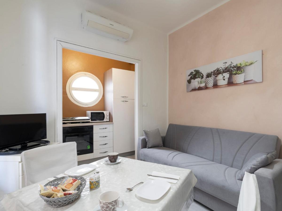 Apartment Il Gabbiano By Interhome Алассио Экстерьер фото